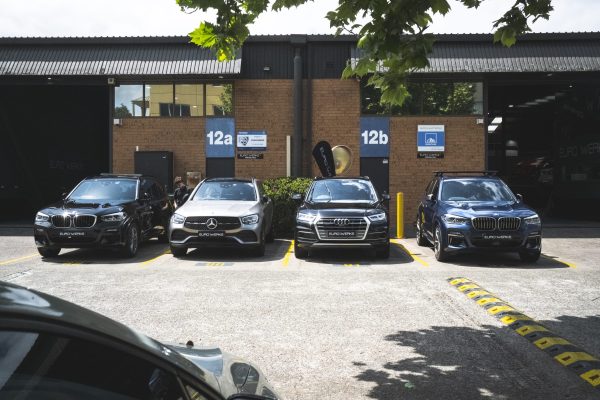 Workshop Moment - Four SUV_-8