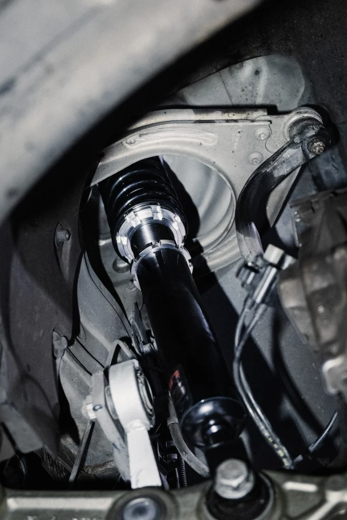 The TiTAN SP-3 Coilover Suspension system provides fully adjustable ride height, 30-click damper adjustment and improved chassis control for the Mercedes-Benz E55 AMG.